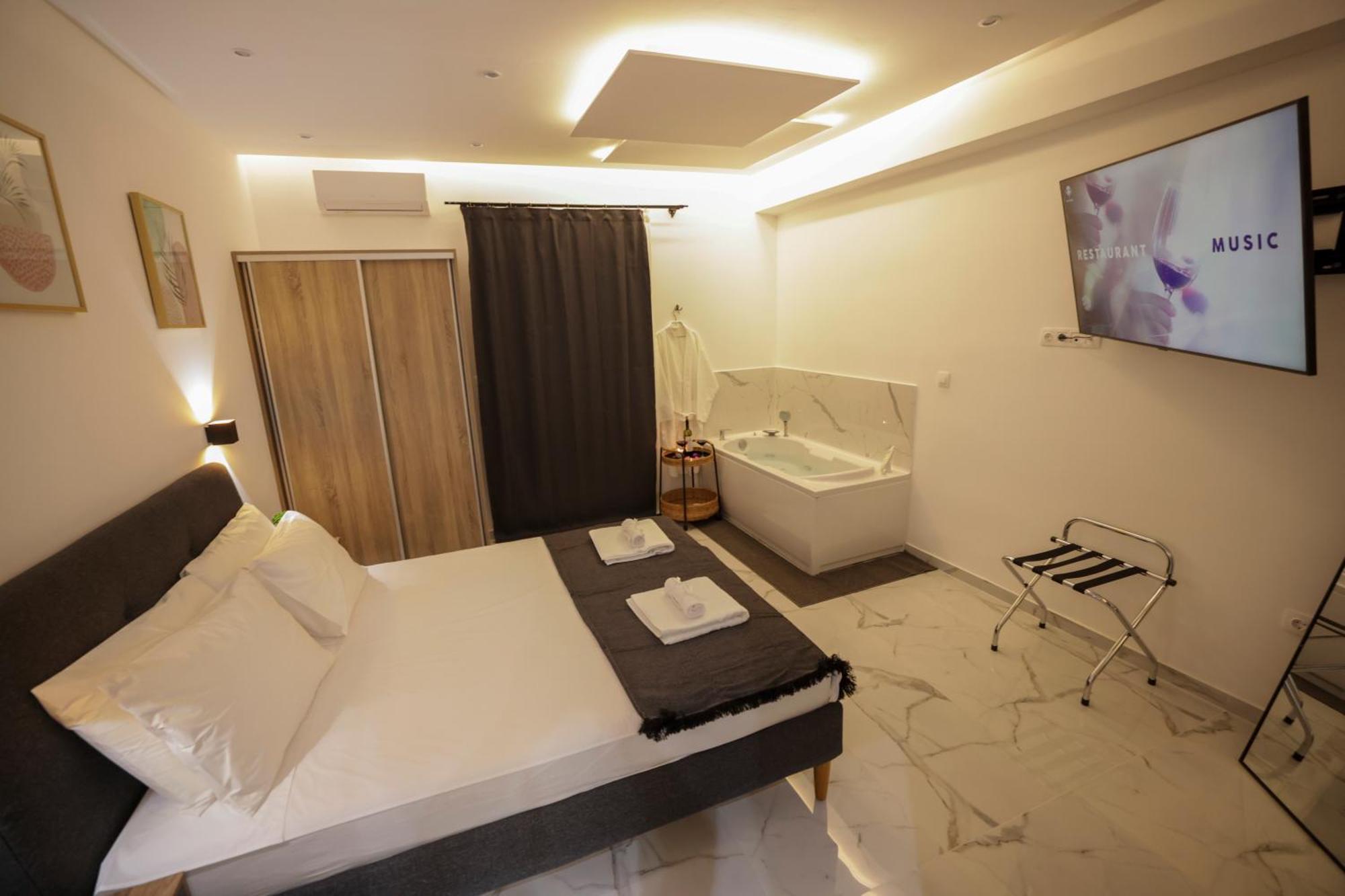 Apollo 2 Bd Jacuzzi Suite 아테네 외부 사진